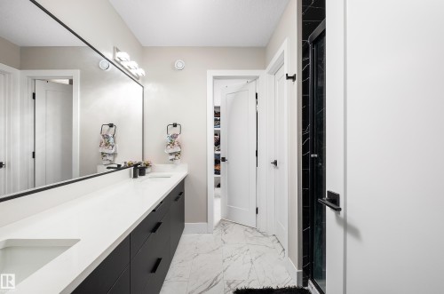 23 Hunter Place, Spruce Grove, AB - Indoor Photo Showing Bathroom