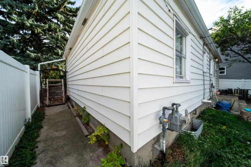 7910 75 Street, Edmonton, AB - Outdoor With Exterior