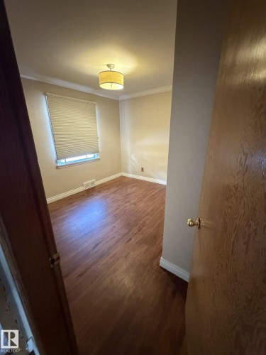 7910 75 Street, Edmonton, AB - Indoor Photo Showing Other Room