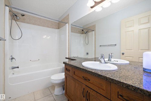 17831 84 Street, Edmonton, AB - Indoor Photo Showing Bathroom