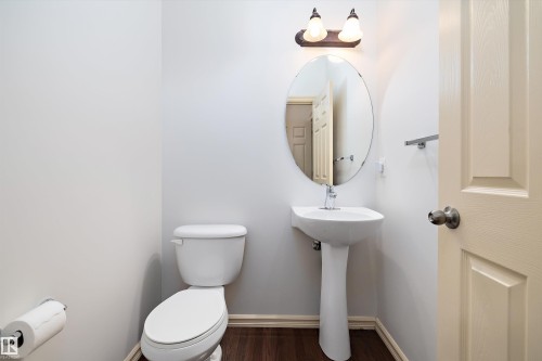 17831 84 Street, Edmonton, AB - Indoor Photo Showing Bathroom