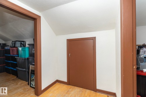 9405 110 Avenue, Edmonton, AB - Indoor Photo Showing Other Room