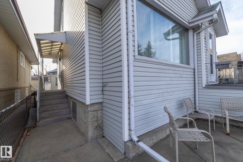 9405 110 Avenue, Edmonton, AB - Outdoor