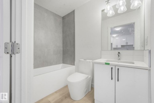 3518 42 Ave, Beaumont, AB - Indoor Photo Showing Bathroom