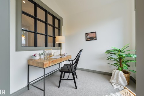 10805 60 Avenue, Edmonton, AB - Indoor