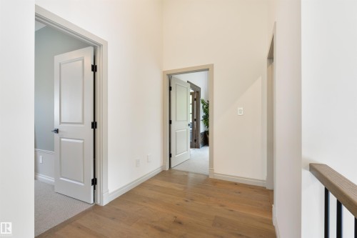 10805 60 Avenue, Edmonton, AB - Indoor Photo Showing Other Room