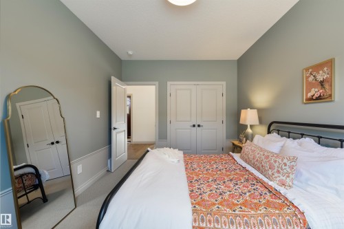 10805 60 Avenue, Edmonton, AB - Indoor Photo Showing Bedroom