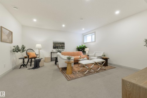 10805 60 Avenue, Edmonton, AB - Indoor