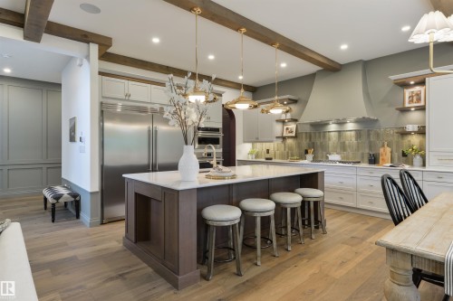 10805 60 Avenue, Edmonton, AB - Indoor