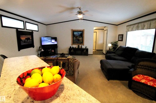 2971 Townsite Crescent, Calling Lake, AB - Indoor Photo Showing Living Room