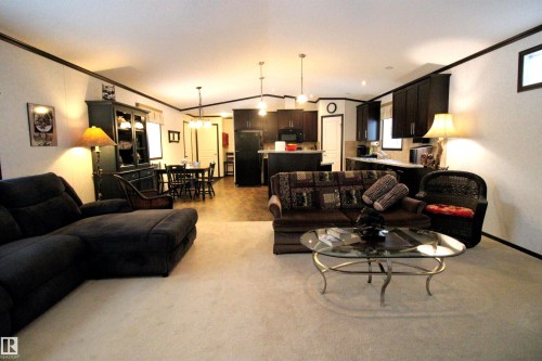 2971 Townsite Crescent, Calling Lake, AB - Indoor Photo Showing Living Room