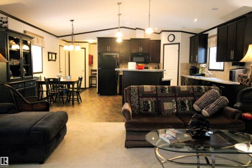 2971 Townsite Crescent, Calling Lake, AB - Indoor Photo Showing Living Room