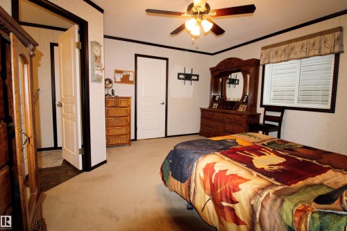 2971 Townsite Crescent, Calling Lake, AB - Indoor Photo Showing Bedroom