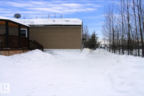 2971 Townsite Crescent, Calling Lake, AB - Outdoor