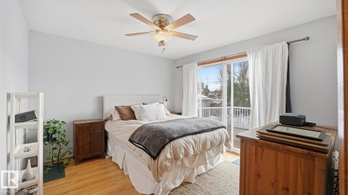 8911 83 Avenue, Edmonton, AB - Indoor Photo Showing Bedroom