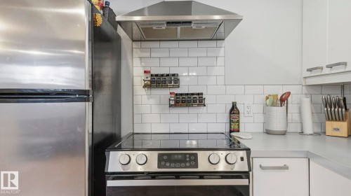 8911 83 Avenue, Edmonton, AB - Indoor Photo Showing Kitchen