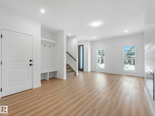 3520 42 Ave, Beaumont, AB - Indoor