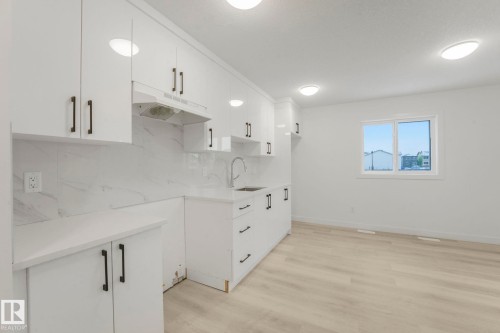 3520 42 Ave, Beaumont, AB - Indoor