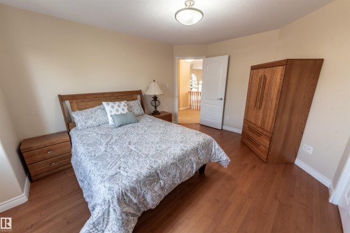 13527 158 Avenue, Edmonton, AB - Indoor Photo Showing Bedroom