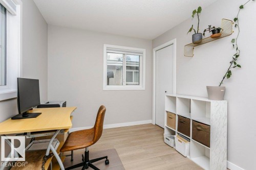 9020 152 Street, Edmonton, AB - Indoor Photo Showing Office