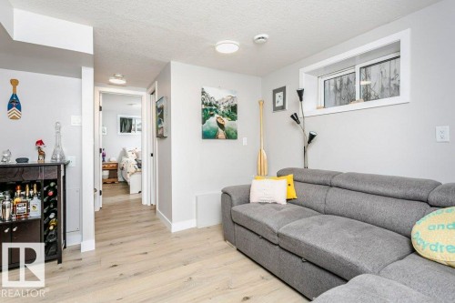 9020 152 Street, Edmonton, AB - Indoor Photo Showing Living Room