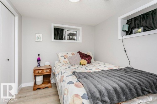 9020 152 Street, Edmonton, AB - Indoor Photo Showing Bedroom