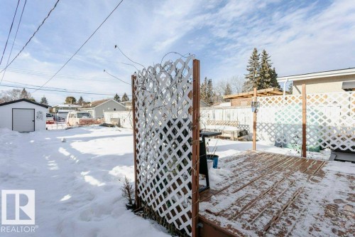 9020 152 Street, Edmonton, AB - Outdoor