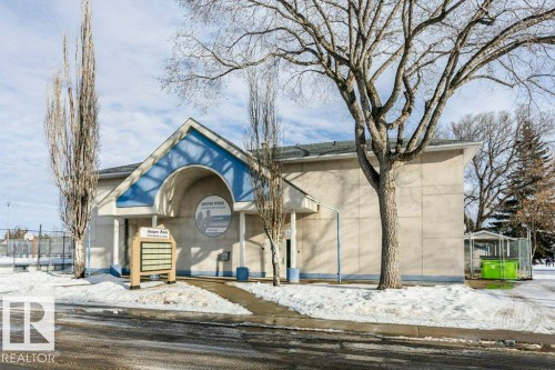 9020 152 Street, Edmonton, AB - Outdoor