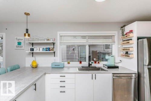 9020 152 Street, Edmonton, AB - Indoor Photo Showing Kitchen