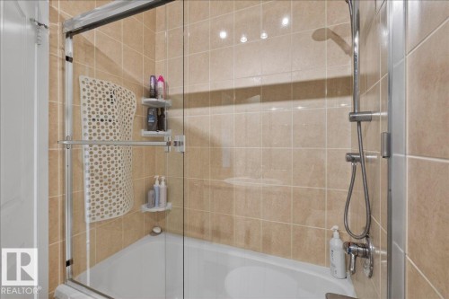 4107 111A Street, Edmonton, AB - Indoor Photo Showing Bathroom