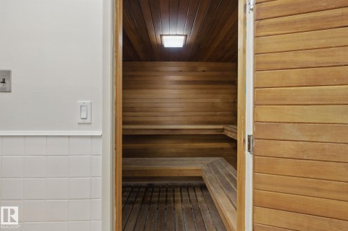 9835 113 Street, Edmonton, AB - Indoor Photo Showing Other Room