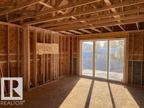 39 Elsinore Place, Edmonton, AB - Indoor Photo Showing Other Room