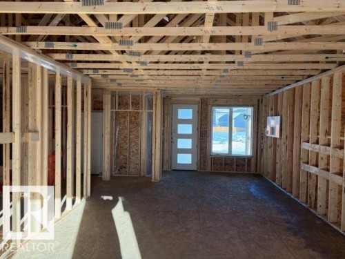 39 Elsinore Place, Edmonton, AB - Indoor Photo Showing Other Room