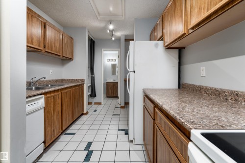 3419 48 Street, Edmonton, AB - Indoor Photo Showing Kitchen With Double Sink