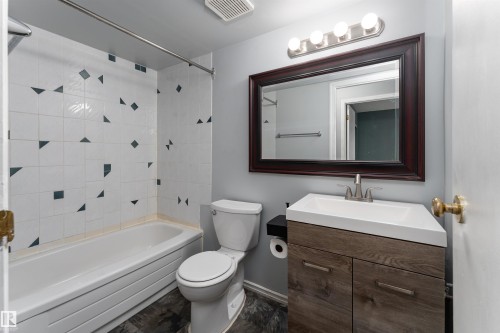 3419 48 Street, Edmonton, AB - Indoor Photo Showing Bathroom