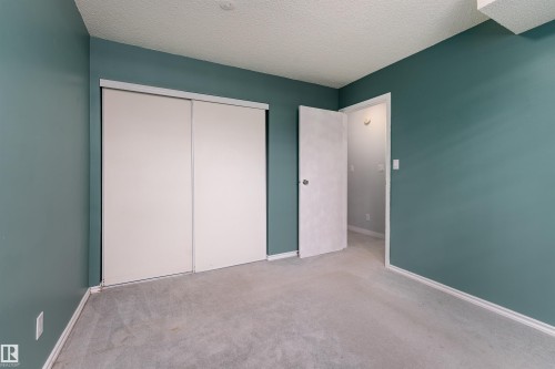 3419 48 Street, Edmonton, AB - Indoor