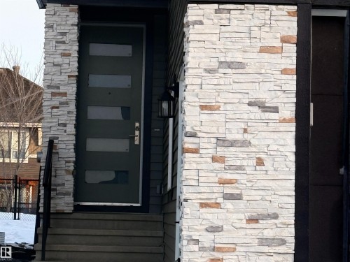 8419 Mayday Link, Edmonton, AB - Outdoor