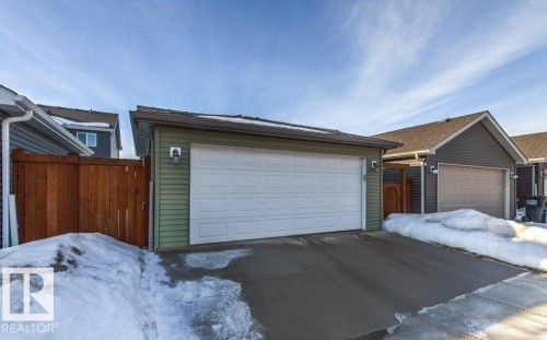 View of detached garage - 3351 Orchards Link, Edmonton, AB - Outdoor