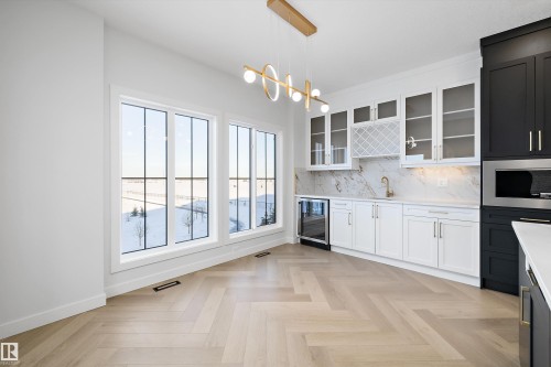 94 Chelles Wynd, St. Albert, AB - Indoor Photo Showing Kitchen