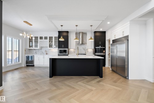 94 Chelles Wynd, St. Albert, AB - Indoor Photo Showing Kitchen With Upgraded Kitchen