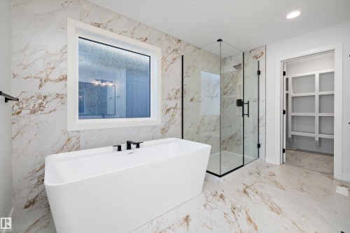 94 Chelles Wynd, St. Albert, AB - Indoor Photo Showing Bathroom