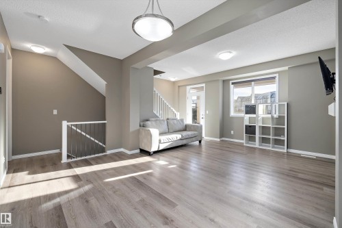 18 2072 Wonnacott Way, Edmonton, AB - Indoor