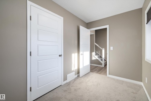 18 2072 Wonnacott Way, Edmonton, AB - Indoor Photo Showing Other Room