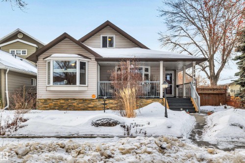 View of front of home featuring a porch - 11432 71 Street, Edmonton, AB - Outdoor