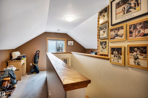 Corridor featuring an upstairs landing and carpet floors - 11432 71 Street, Edmonton, AB - Indoor Photo Showing Other Room