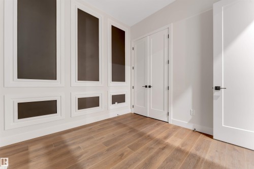 7663 Kimiwan Crescent, Edmonton, AB - Indoor Photo Showing Other Room
