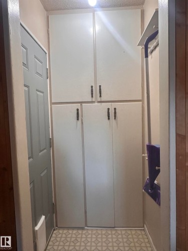5128 52 Street, Barrhead, AB - Indoor Photo Showing Other Room