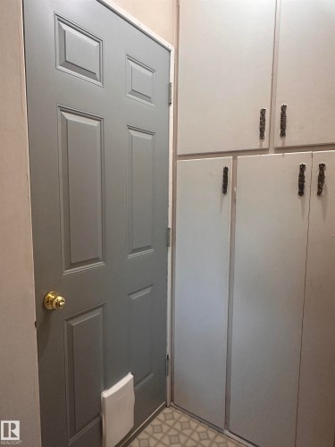 5128 52 Street, Barrhead, AB - Indoor Photo Showing Other Room