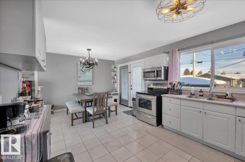 13443 111 Street, Edmonton, AB - Indoor Photo Showing Other Room