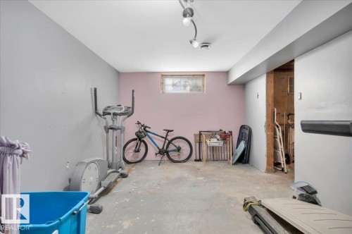 13443 111 Street, Edmonton, AB - Indoor